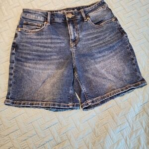 Maurices M Jean Shorts Sz. 10